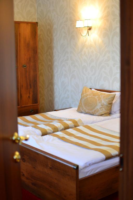 Kera Hotel Nesterenki Pokoj fotografie